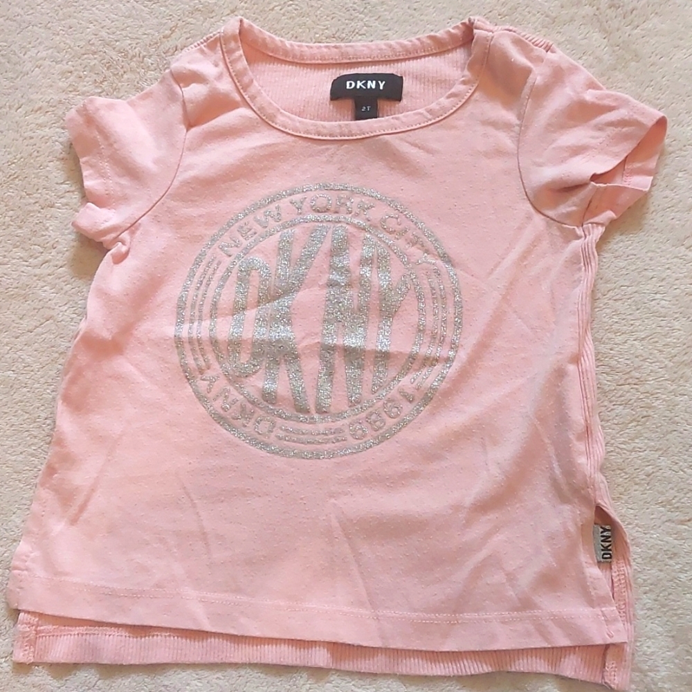 DKNY girl tshirt